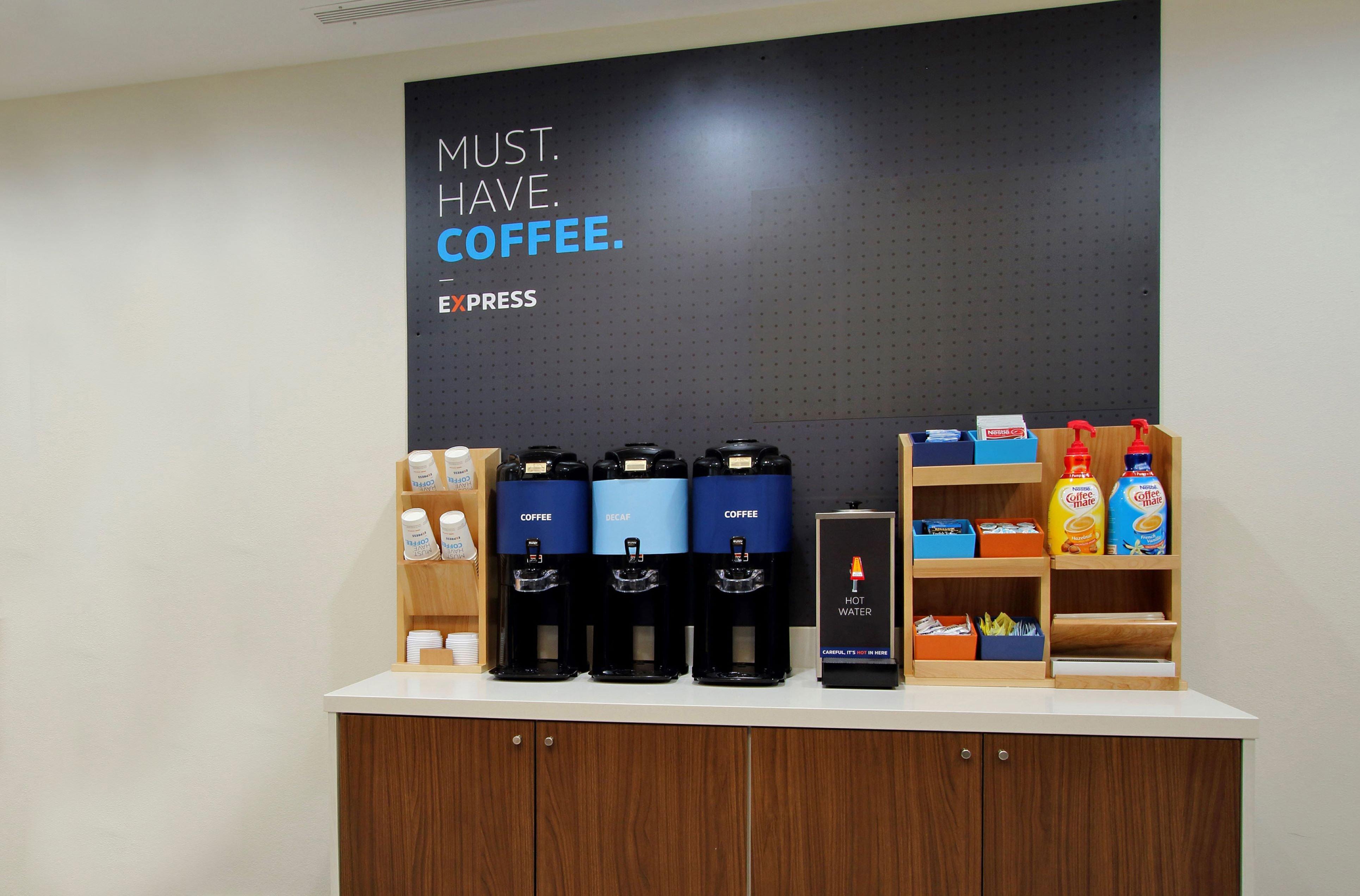 Holiday Inn Express Hotel & Suites Brattleboro By Ihg Bagian luar foto