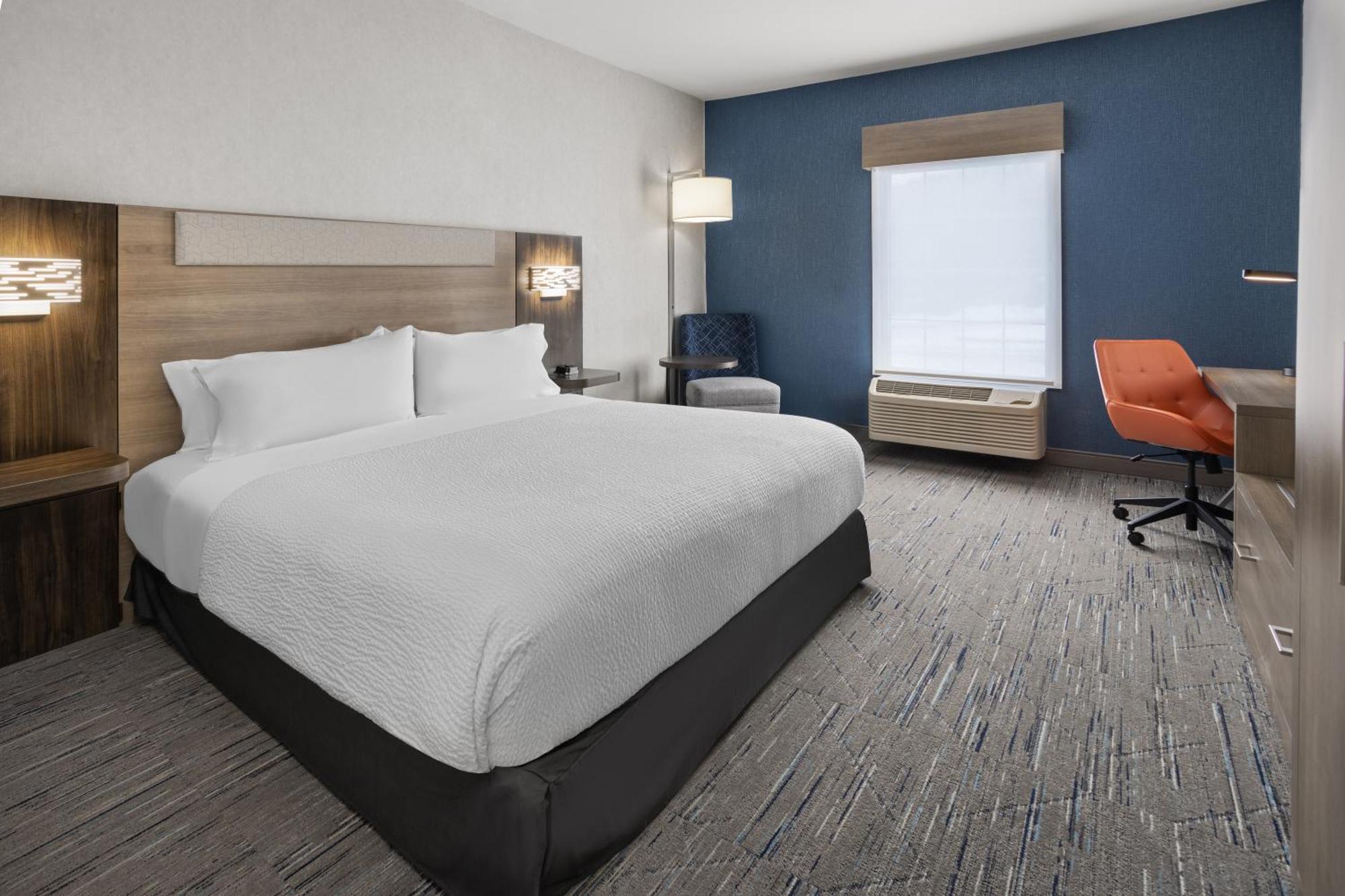 Holiday Inn Express Hotel & Suites Brattleboro By Ihg Bagian luar foto